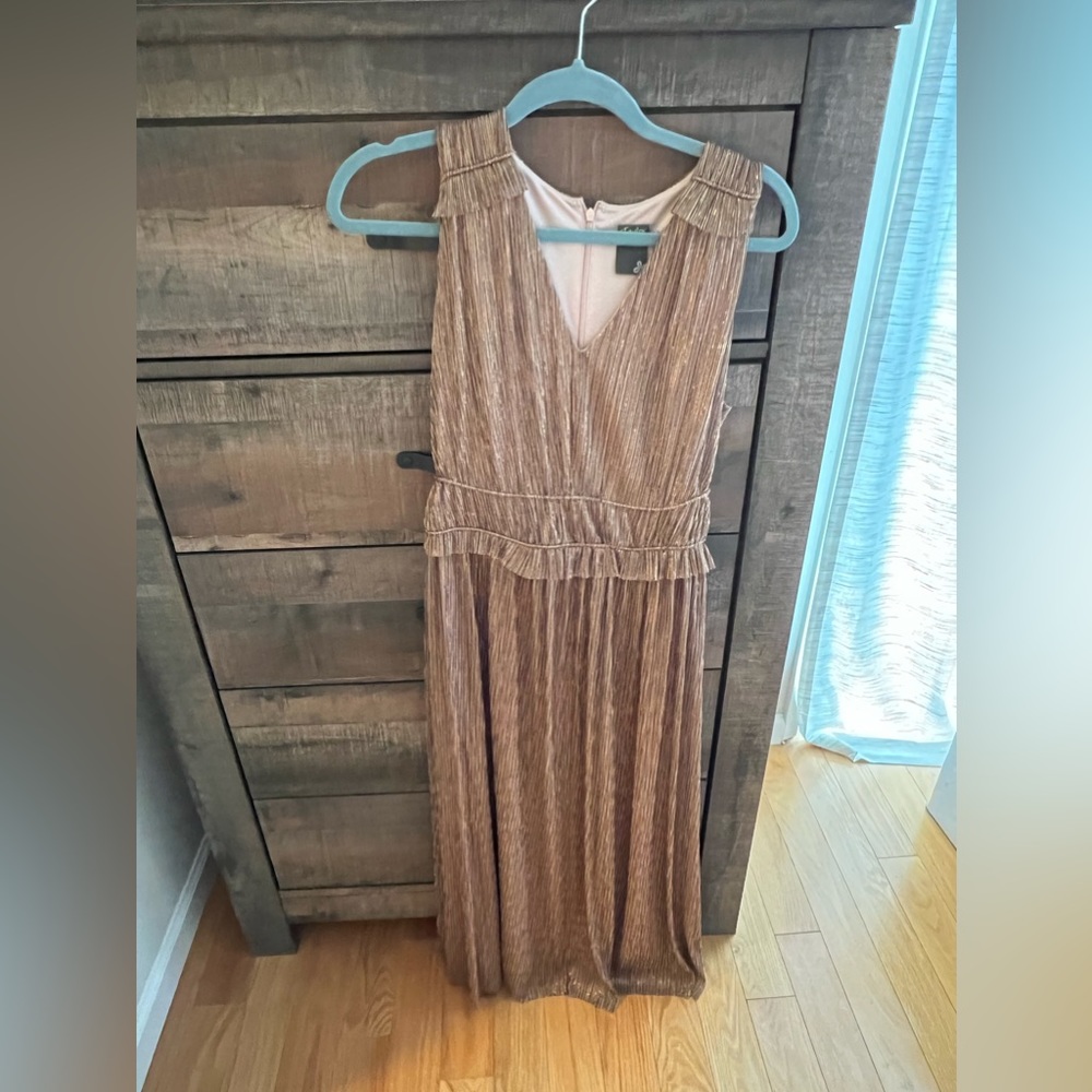 Taylor Rose Gold Midi Dress - Size 6